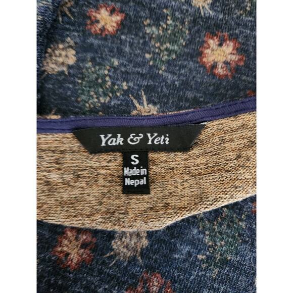 Yak and Yeti Asymmetric hem blouse sz S boho Lagenlook floral minimalist - Picture 6 of 10